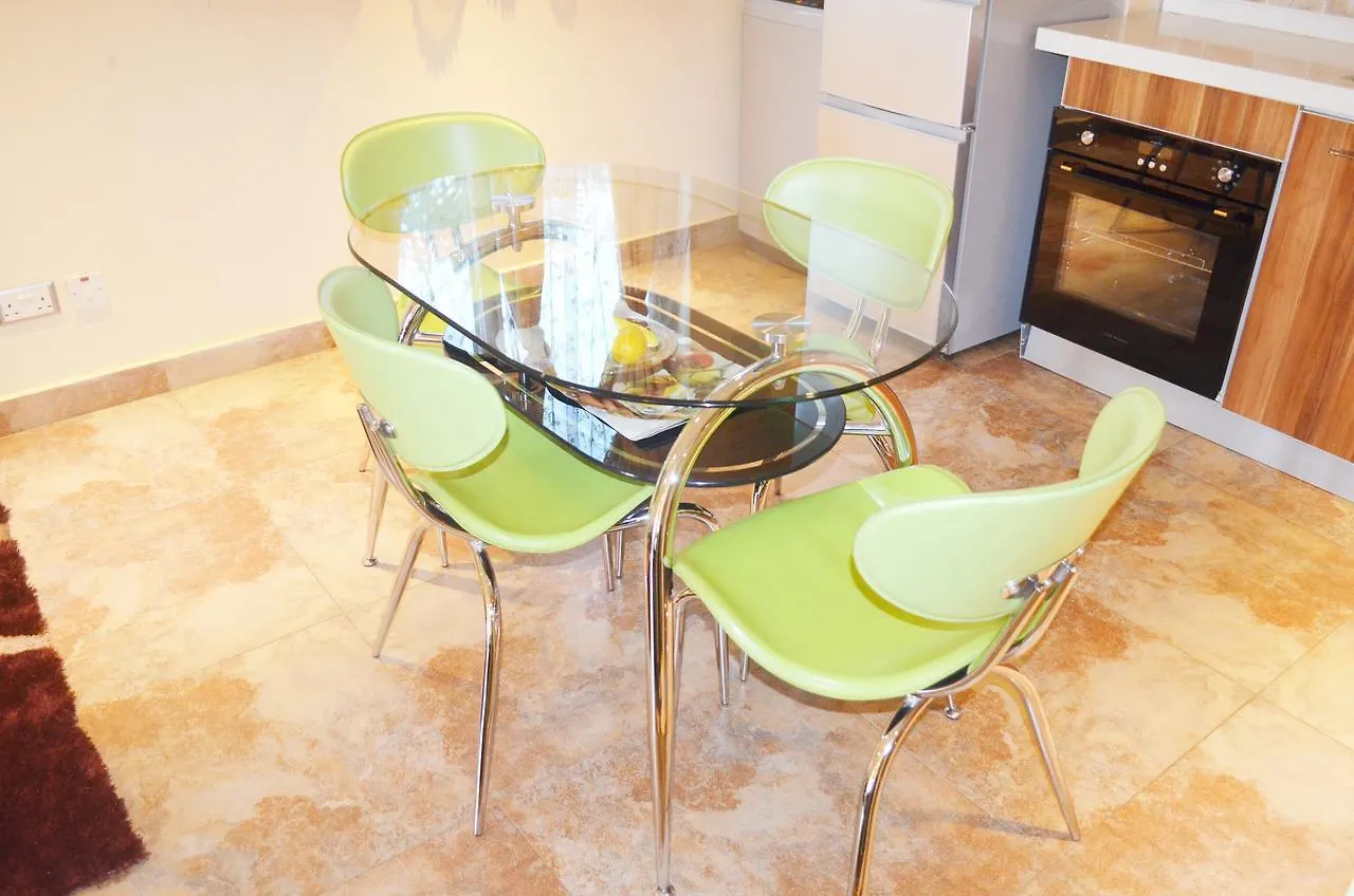 Selina Apartments Kampala Lejlighedshotel